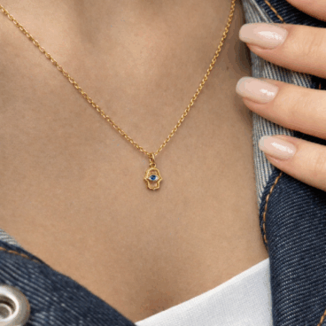 colier hamsa aur 14k n 76